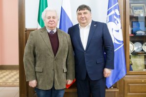 Rector Lenar Safin meets with Chairman of the Russian Society of Archivists Yefim Pivovar