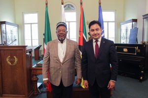 University welcomes Mozambican and Egyptian colleagues