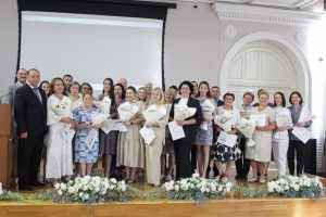 Medical staff commended on Medical Worker Day