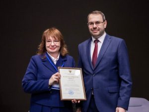 Director of KFU Museums Svetlana Frolova receives appreciation letter from the Ministry of Higher Education and Science of Russia