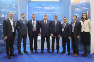 Rector Lenar Safin speaks with KFU’s partners from Oman and Venezuela at the 2026 Tatarstan Petrochemical Forum